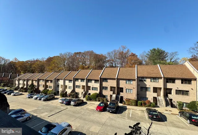 $2,700 | 3885 Steppes Court, Unit 3885A, Falls Church, VA 22041