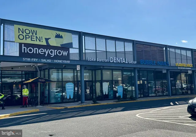 $2,700 | 3885 Steppes Court, Unit 3885A, Falls Church, VA 22041