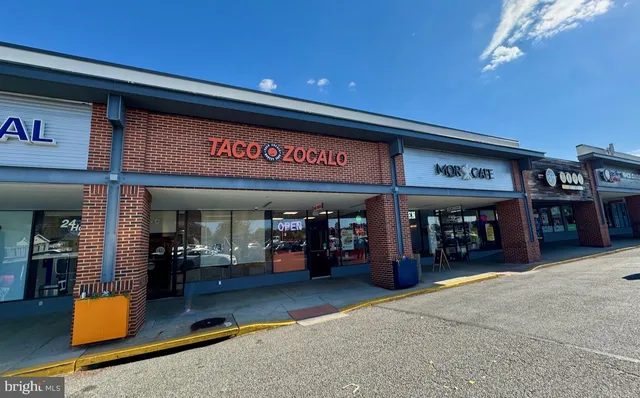 $2,700 | 3885 Steppes Court, Unit 3885A, Falls Church, VA 22041