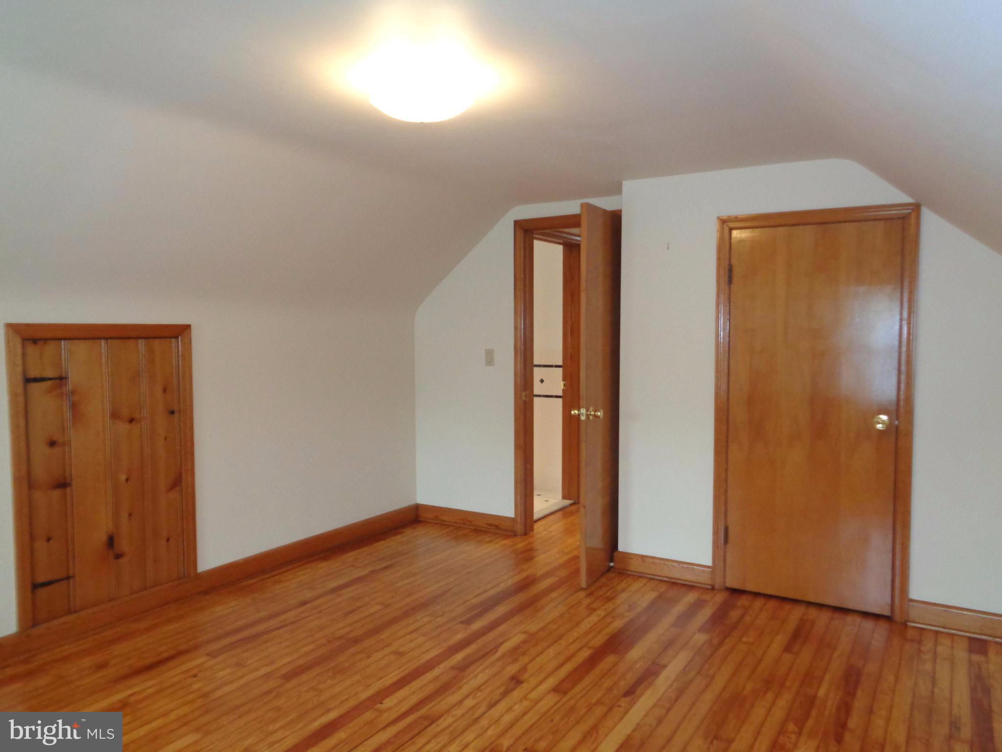 7924 Dalesford Road Baltimore, MD 21234 - Photo 17 of 29 2nd floor bedroom with storage access
