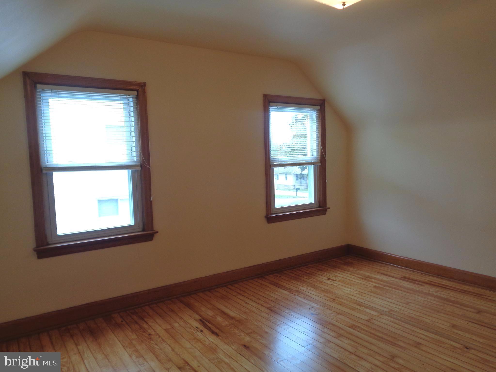 7924 Dalesford Road Baltimore, MD 21234 - Photo 19 of 29 2nd floor bedroom with storage access