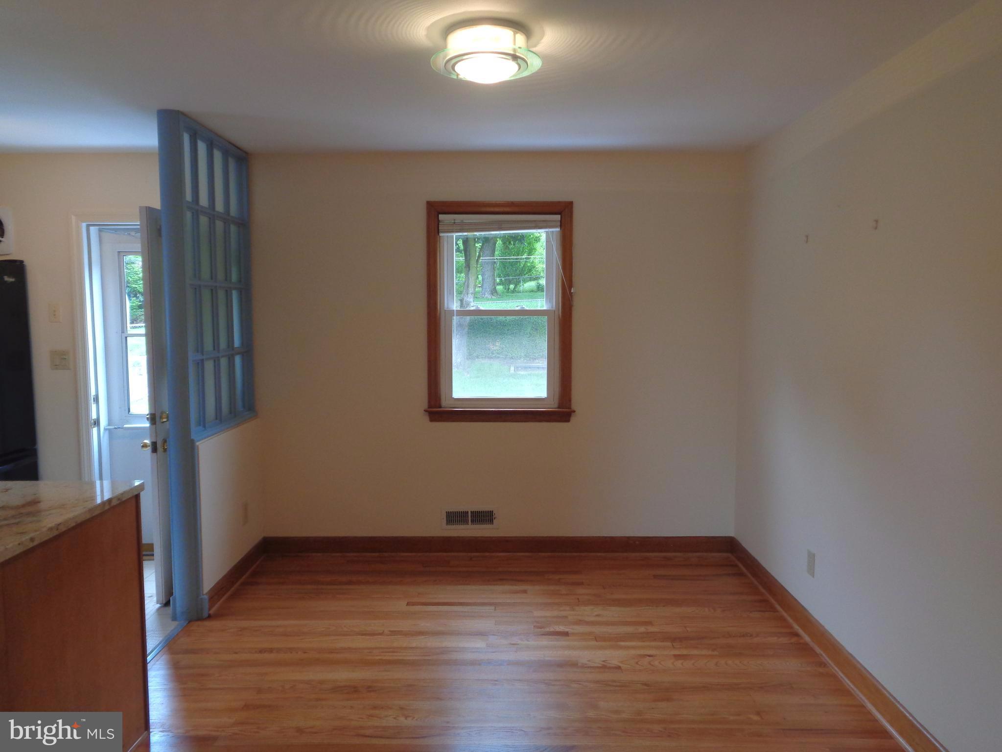 7924 Dalesford Road Baltimore, MD 21234 - Photo 7 of 29 Dining room off of the Kitchen