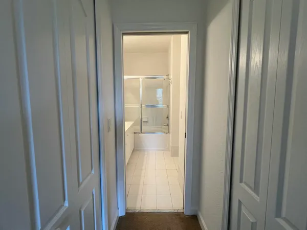 $2,650 | 150 Jacaranda Country Club Drive, Unit 102, Plantation, FL 33324