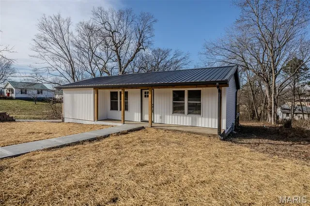 $315,000 | 111 Eastside Street, Crocker, MO 65452