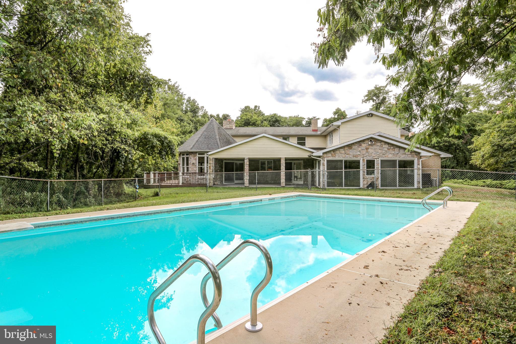2810 Shutt Mill Road Harrisburg, PA 17110 - Photo 4 of 57 Gallery Image 4