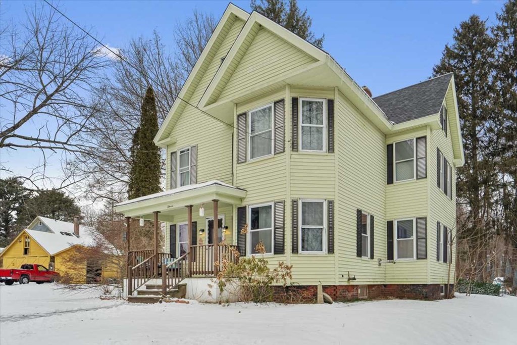 11 Walnut Street Ware, MA 01082 - Photo 1 of 28 Gallery Image 1