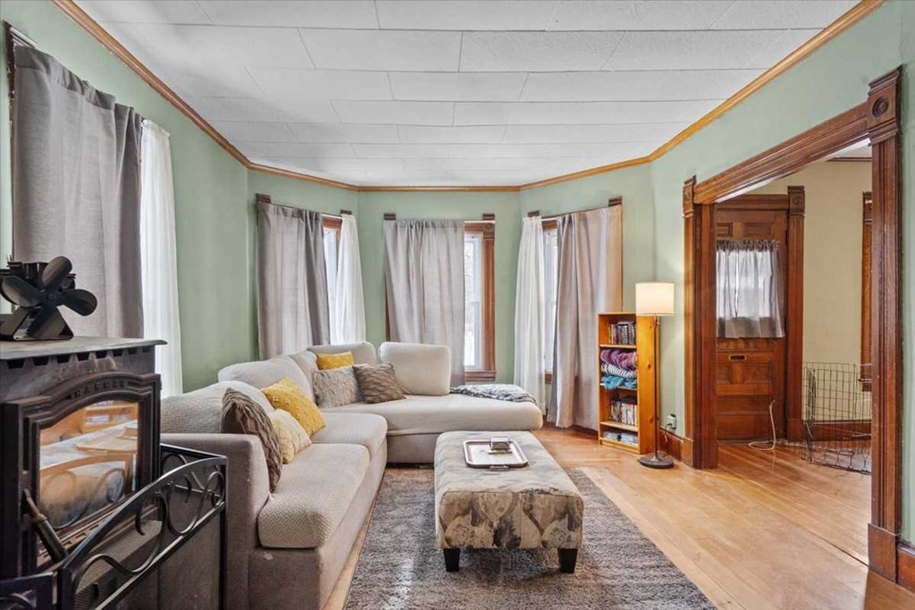 11 Walnut Street Ware, MA 01082 - Photo 6 of 28 Gallery Image 6