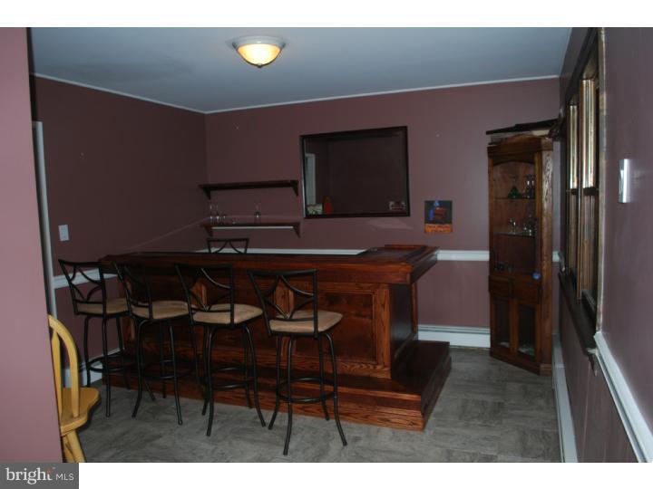 55 Spring Valley Road Levittown, PA 19056 - Photo 4 of 11 Gallery Image 4