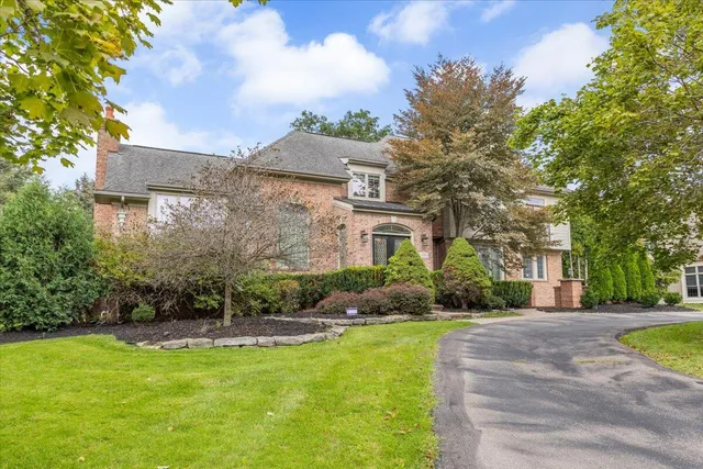 $849,900 | 18401 Fox Hollow Court, Northville, MI 48168