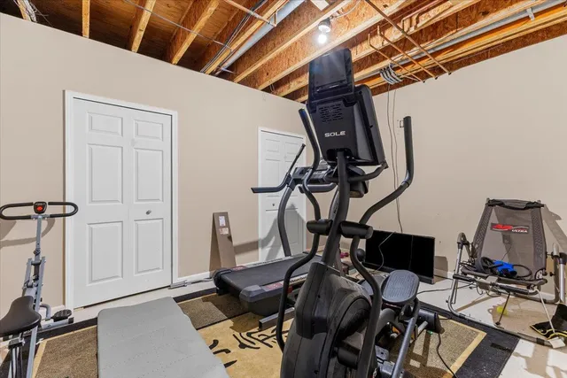 $849,900 | 18401 Fox Hollow Court, Northville, MI 48168