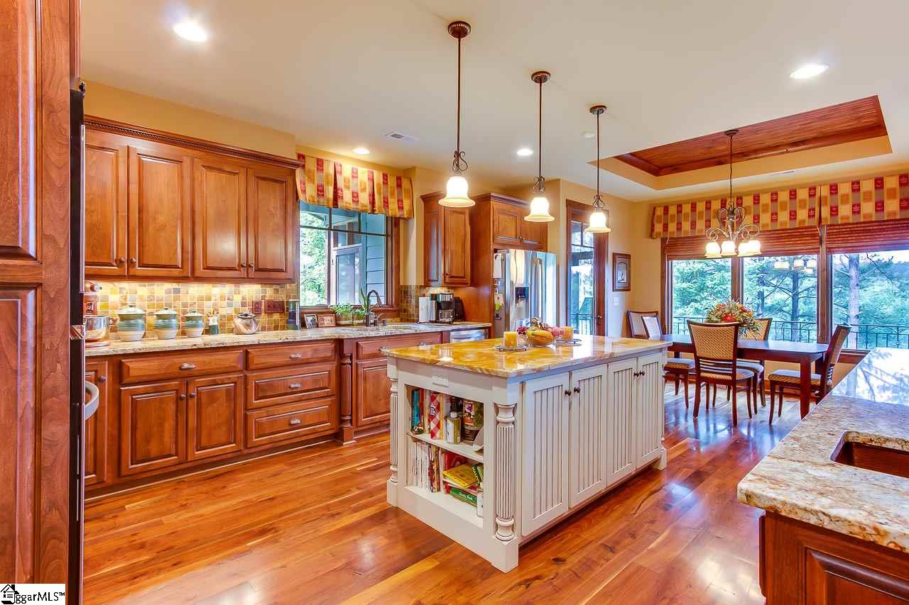 206 Long Ridge Road Sunset, SC 29685 - Photo 2 of 36