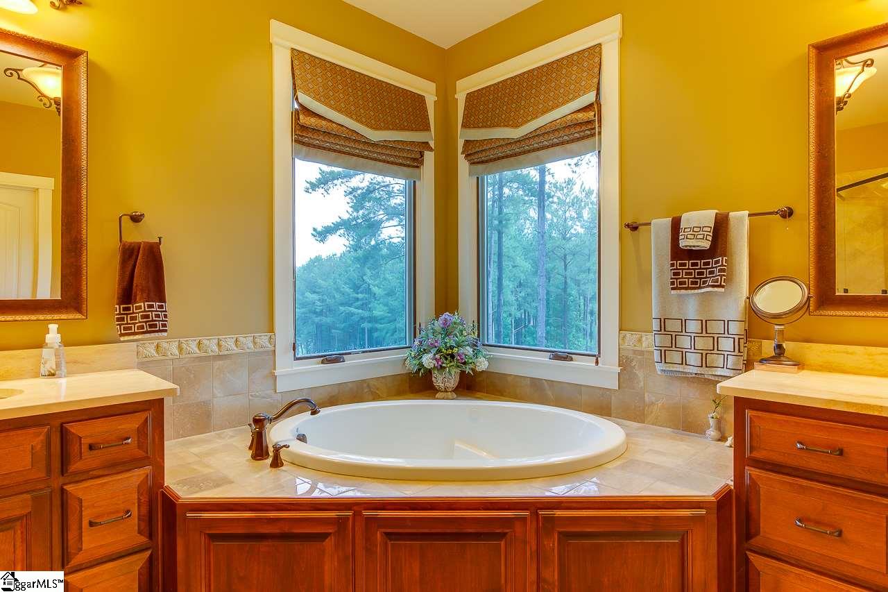 206 Long Ridge Road Sunset, SC 29685 - Photo 18 of 36