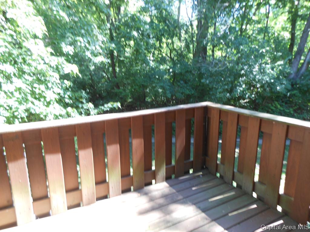 2 Country Place Springfield, IL 62703 - Photo 17 of 33