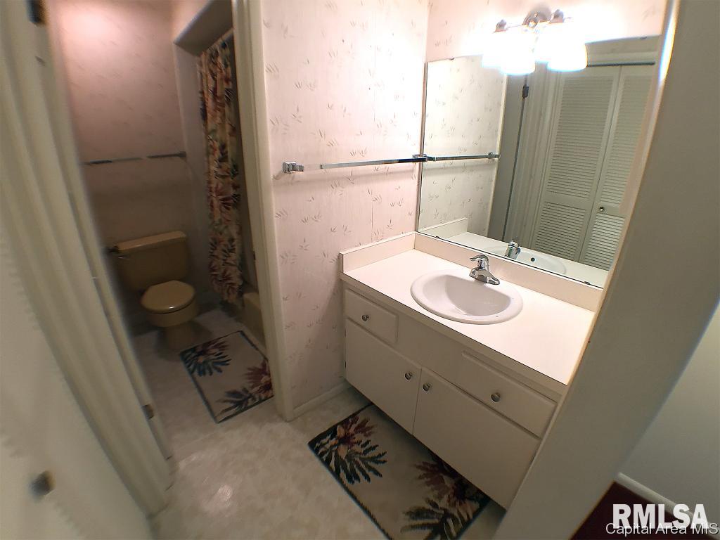 2 Country Place Springfield, IL 62703 - Photo 21 of 33