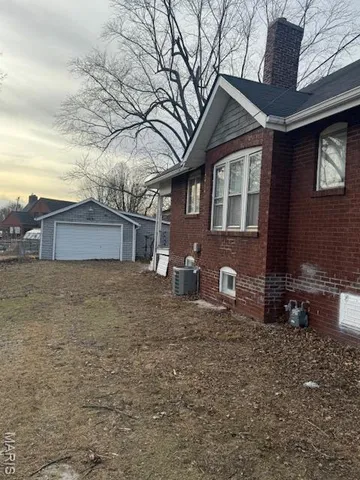 $135,500 | 10 South 29th Street, Belleville, IL 62226