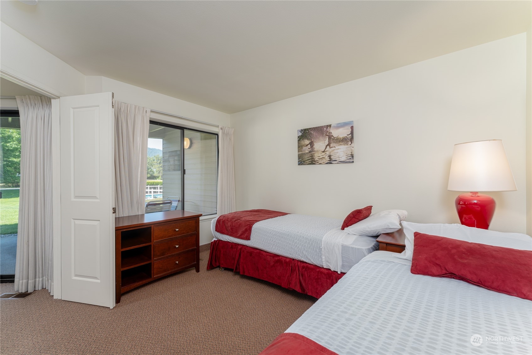 1 Tennis 651-e2 Manson, WA 98831 - Photo 11 of 40 a bedroom with bed and window