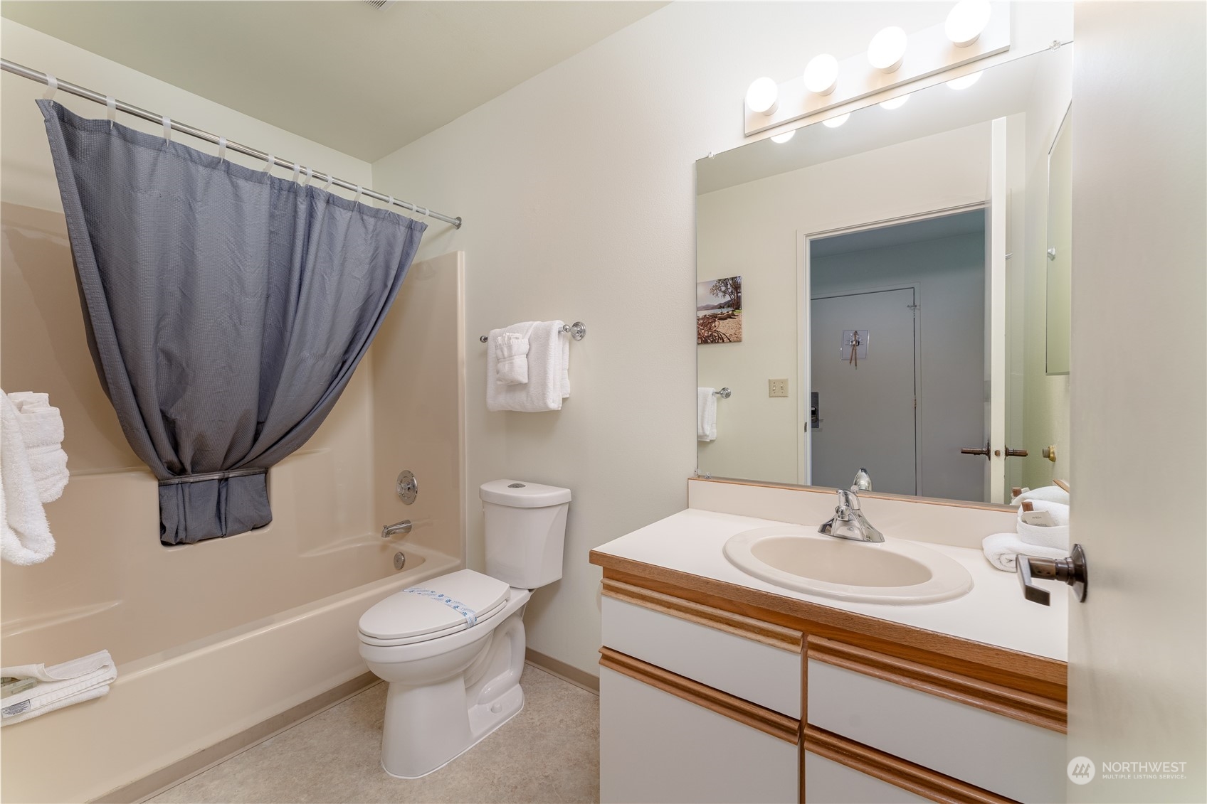 1 Tennis 651-e2 Manson, WA 98831 - Photo 10 of 40 a bathroom with a sink toilet and shower