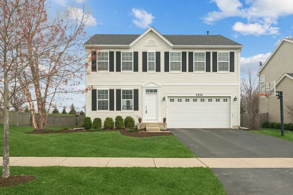 $449,900 | 2574 Heron Lane, Wauconda, IL 60084
