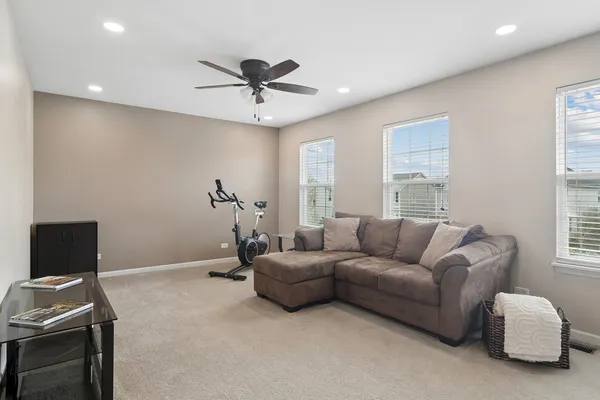 $449,900 | 2574 Heron Lane, Wauconda, IL 60084