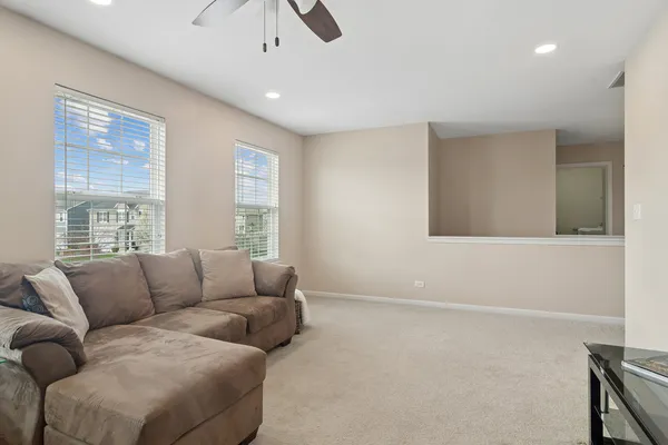 $449,900 | 2574 Heron Lane, Wauconda, IL 60084