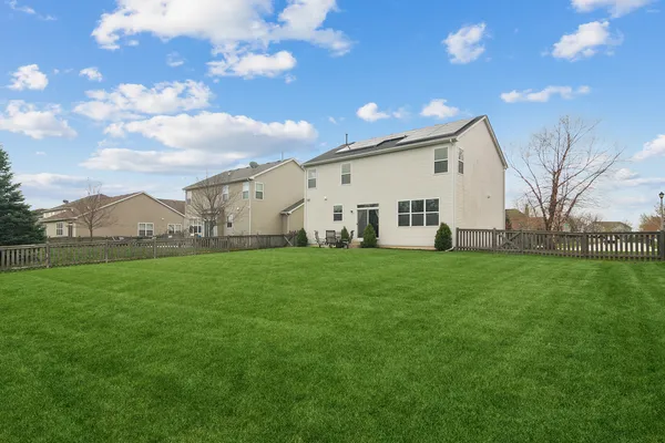 $449,900 | 2574 Heron Lane, Wauconda, IL 60084