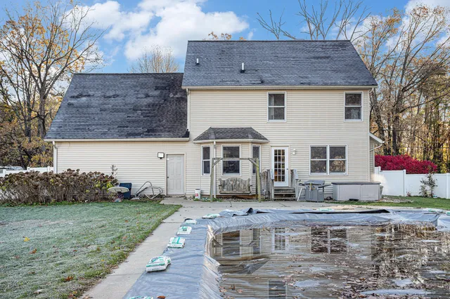 $368,888 | 56556 Buckhorn Road, Three Rivers, MI 49093