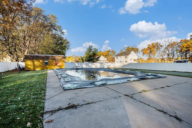 $368,888 | 56556 Buckhorn Road, Three Rivers, MI 49093