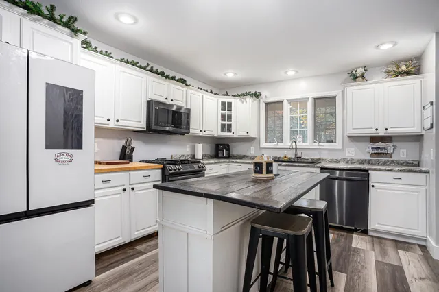 $368,888 | 56556 Buckhorn Road, Three Rivers, MI 49093