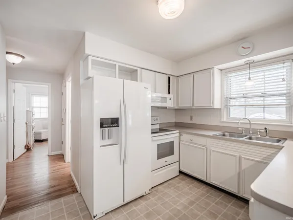 $269,900 | 322 Shady Lane, Newburgh, IN 47630