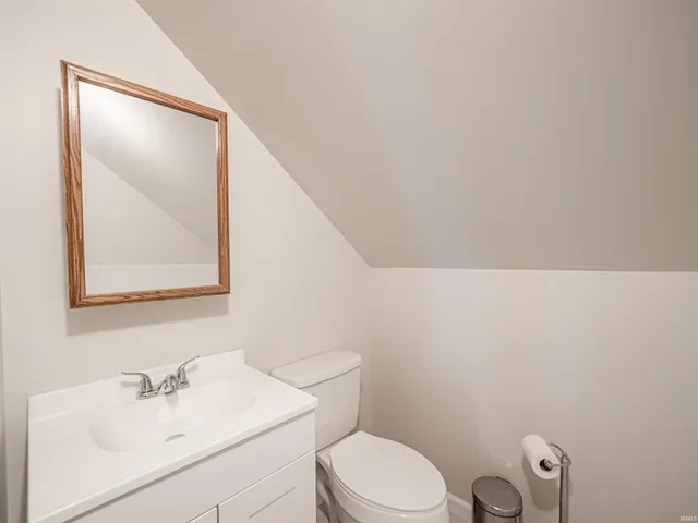 $279,900 | 322 Shady Lane, Newburgh, IN 47630