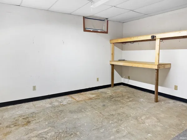 $269,900 | 322 Shady Lane, Newburgh, IN 47630