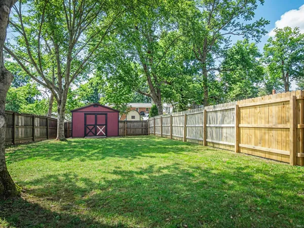 $269,900 | 322 Shady Lane, Newburgh, IN 47630