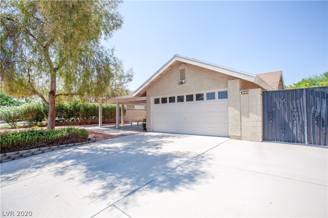 2353 Viewcrest Road Henderson, NV 89014 - Photo 2 of 34 Gallery Image 2