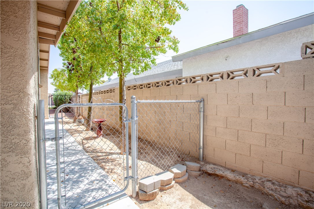 2353 Viewcrest Road Henderson, NV 89014 - Photo 33 of 34 Gallery Image 33