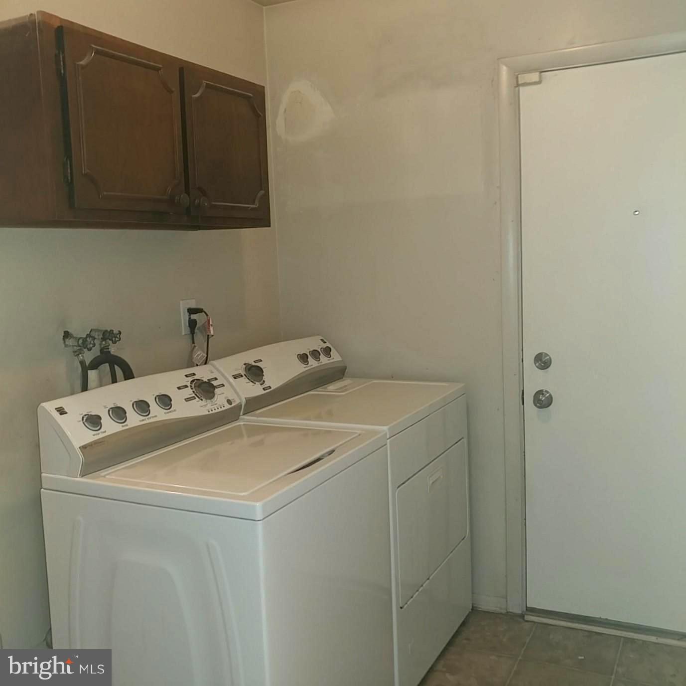 418 Haverhill Road Joppa, MD 21085 - Photo 14 of 28 a utility room with dryer and washer