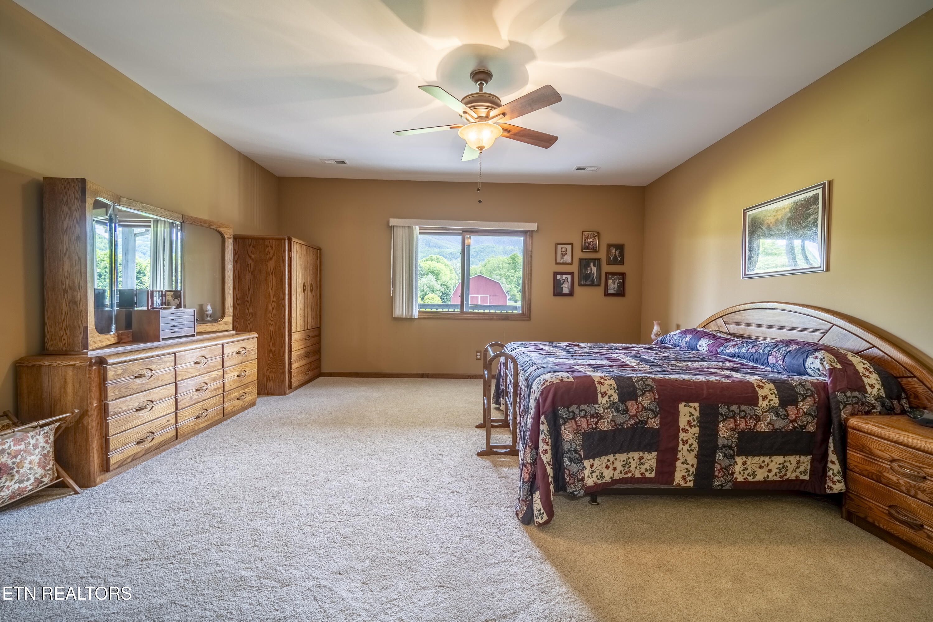 3938 Katy Hollar Rd. Sevierville, TN 37862 - Photo 16 of 35 _A738818-HDR