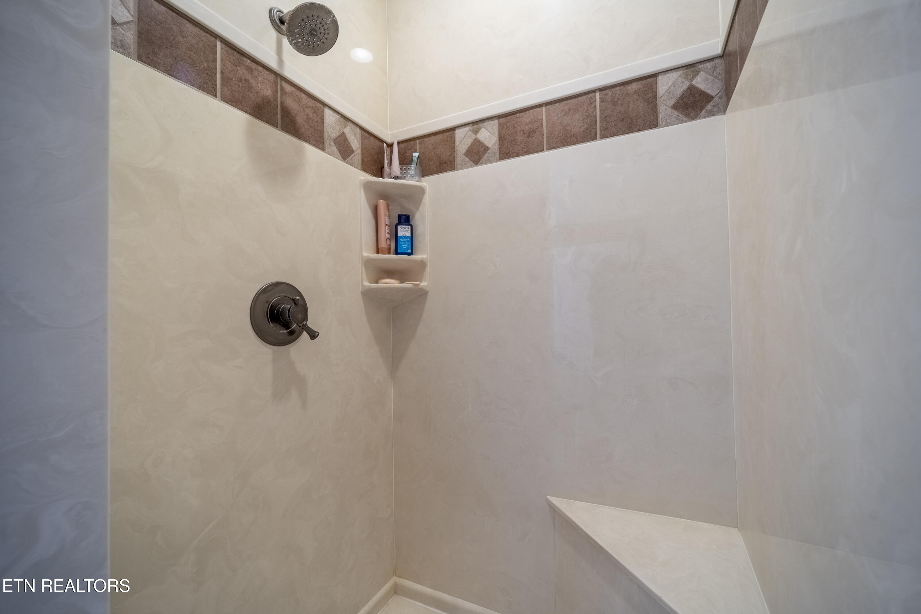 3938 Katy Hollar Rd. Sevierville, TN 37862 - Photo 19 of 35 _A738838-HDR
