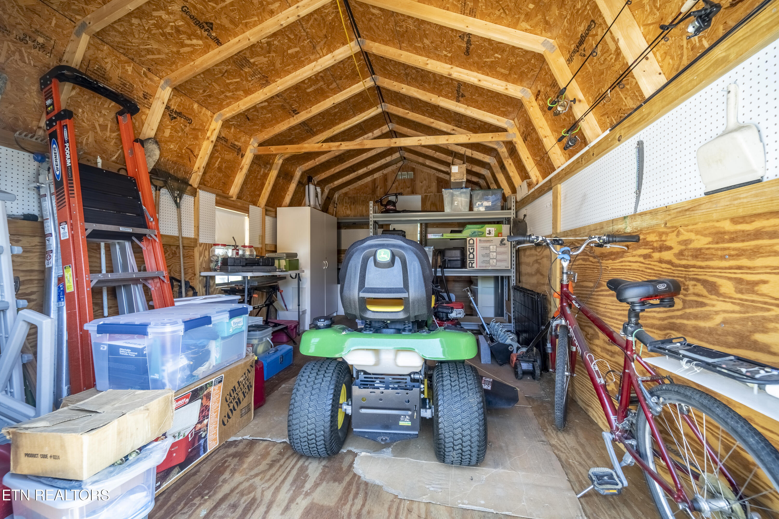 3938 Katy Hollar Rd. Sevierville, TN 37862 - Photo 26 of 35 _A738903-HDR