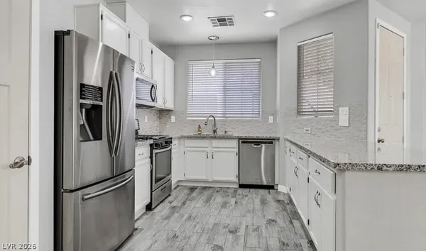 $2,050 | 1363 Grass Creek Avenue, Unit 2, Henderson, NV 89012