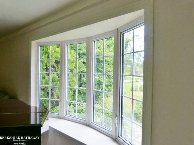 5404 Chicago Road Warren, MI 48092 - Photo 4 of 36 31323794-3.JPG