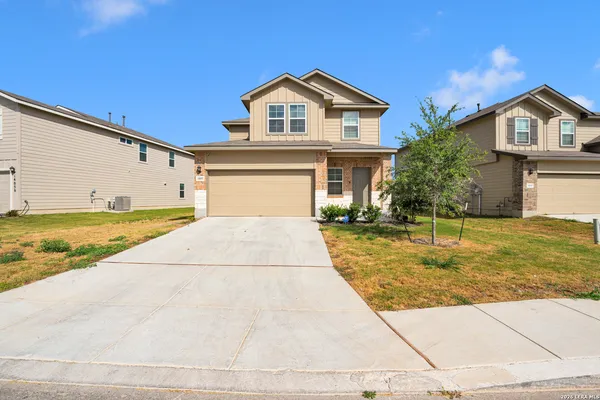 $2,300 | 14055 Shale Path, San Antonio, TX 78253