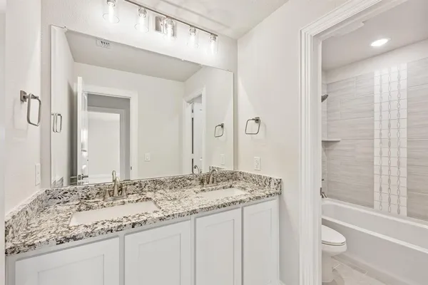 $589,990 | 129 Kingfisher Lane, Aledo, TX 76008
