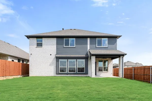 $589,990 | 129 Kingfisher Lane, Aledo, TX 76008