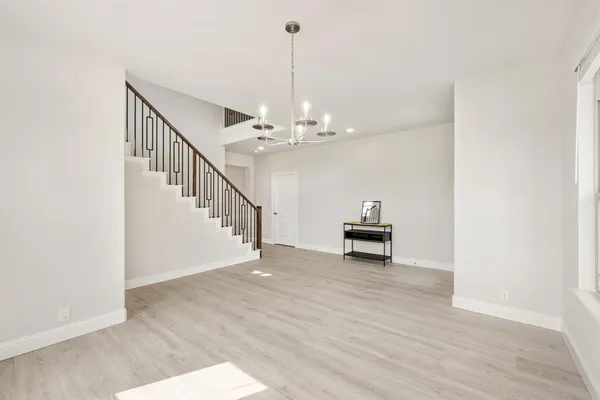 $589,990 | 129 Kingfisher Lane, Aledo, TX 76008