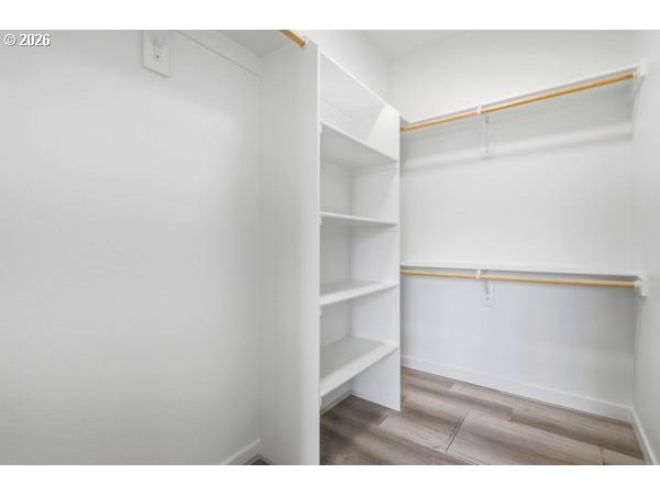 1758 Northeast 9th Street Hermiston, OR 97838 - Photo 14 of 23 a view of an empty walk in closet