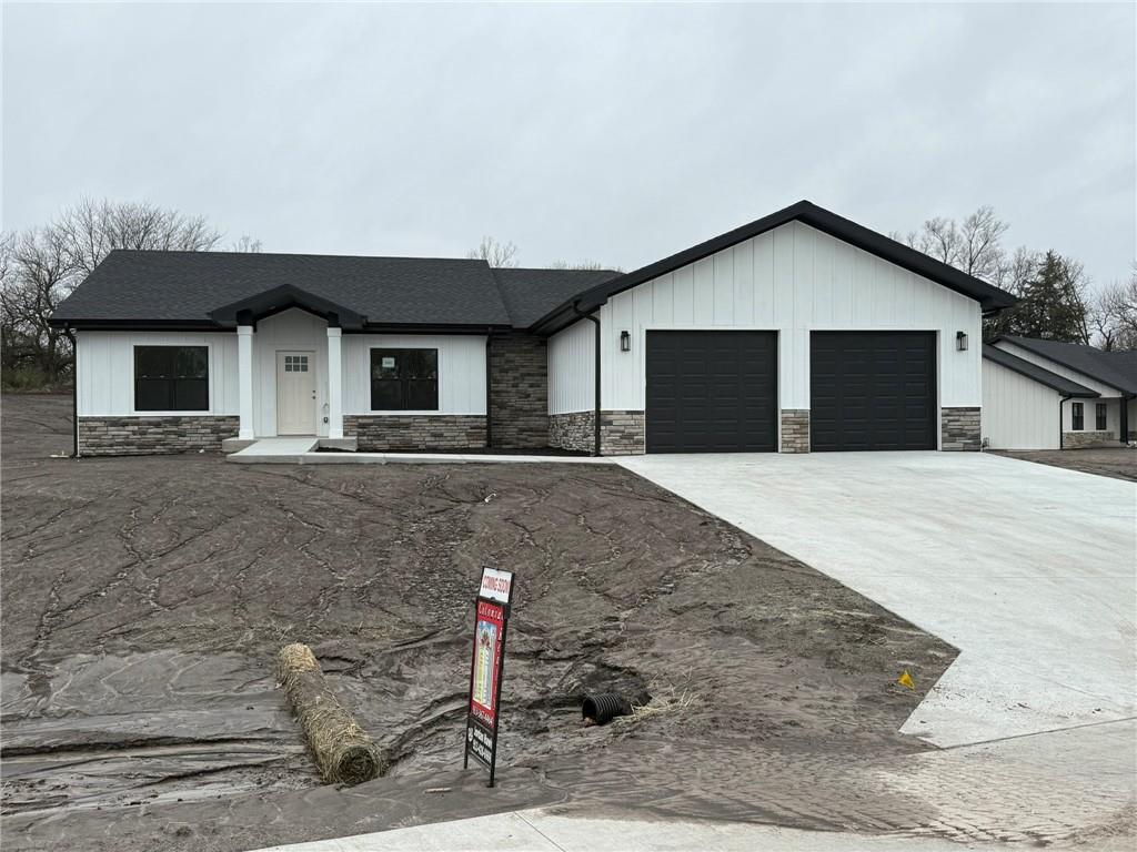 1005 George Street Effingham, KS 66023 - Photo 2 of 26