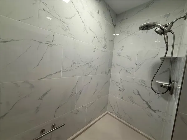 $385,000 | 1005 George Street, Effingham, KS 66023