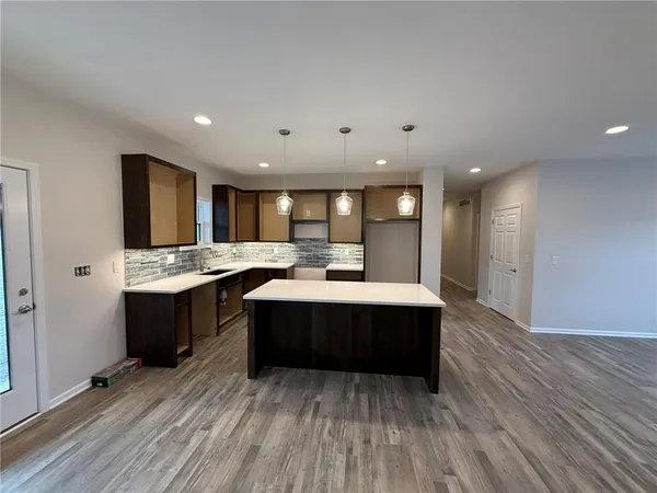 $385,000 | 1005 George Street, Effingham, KS 66023