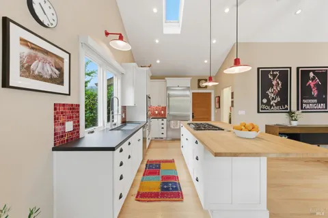 $2,195,000 | 1675 Sylvaner Avenue, St. Helena, CA 94574