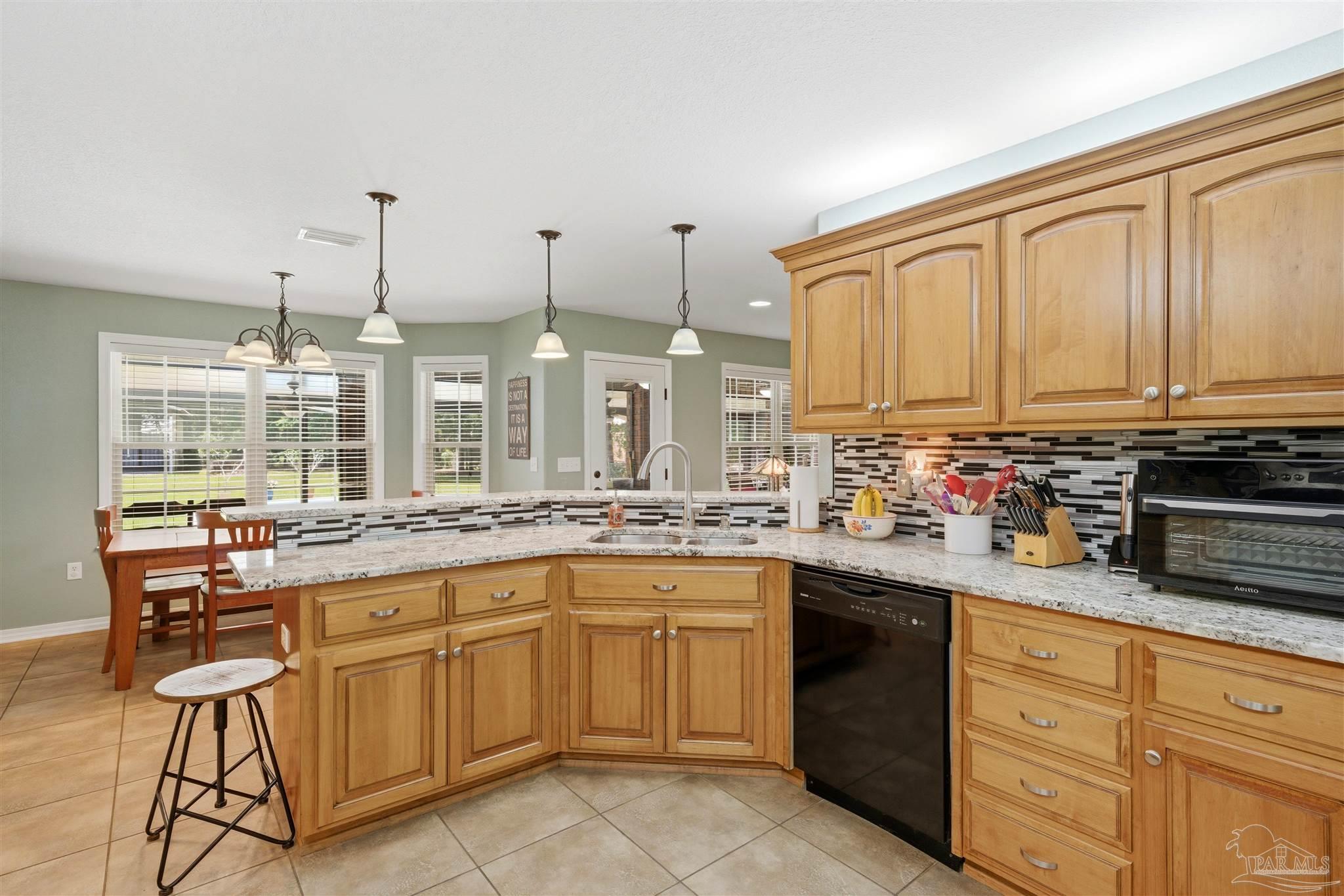 9105 Byrom Campbell Road Milton, FL 32571 - Photo 10 of 58